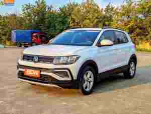 CityCar Volkswagen T-Cross 2023 1.5L 6AT Voitures d'occasion pas chères à vendre 5 places LHD Intérieur sombre Fiable et économique Petit SUV - Product Image 1