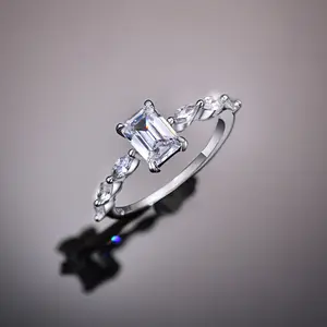 Fabriek Groothandel Sterling Zilveren Diamant Ring Licht Luxe S925 Bruiloft Verlovingsringen Voor Vrouwen