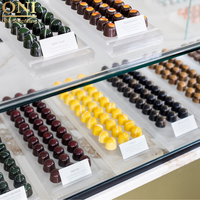 ONI Shopfitting Comptoir présentoir de barre de chocolat Magasin de chocolat Design OEM Vitrine murale de boulangerie Vitrine de bonbons