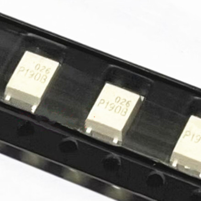 TLP190B TLP190 Optoisolator 2.5KV PHVOLT SOP4 IC Electronic Components Intergrated Circuit