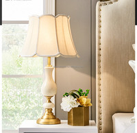 L004 Porte-lampe de table en porcelaine blanche chinoise de style moderne pour la décoration de la maison d'hôtel