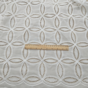 Tissu en dentelle 100% coton pour robes de soirée de mariage Textiles de maison durables respectueux de l'environnement - Product Image 3