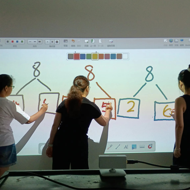 Infrared Interactive Electronic Whiteboard with 4K Resolution 100-Point Touch Camera for AI-Driven Educational Use
