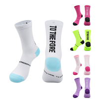Chaussettes de course respirantes à séchage rapide antibactériennes en tricot à ressort pour hommes, chaussettes de sport athlétiques à coussinets