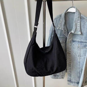 Borsa personalizzata in tela di <span class=keywords><strong>cotone</strong></span> per borsa <span class=keywords><strong>da</strong></span> viaggio stampata all'aperto che può essere trasportata a tracolla o sulla spalla - Product Image 4