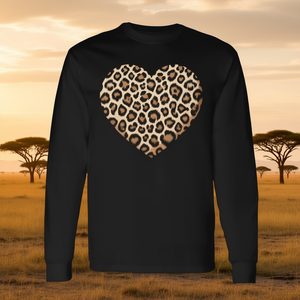 Camiseta de manga larga con diseño de corazón de leopardo y guepardo, diseño de moda unisex para adultos - Product Image 3