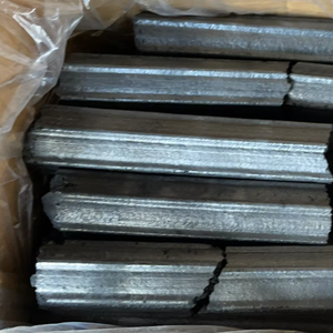 Charbon de bois écologique en briquettes de sciure de bois du Vietnam, haute chaleur, longue durée de combustion, pour barbecue extérieur - Product Image 1