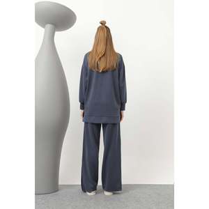 Ensemble deux pièces pour femme Loreen, bleu marine indigo, avec détails de couture et poches, tenue décontractée élégante et fonctionnelle pour tous les jours, tailles S-L - Product Image 3