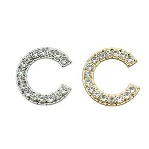 Cruz fronteira venda quente letra C broche DIY acessórios simples liga strass pin jóias fabricantes atacado