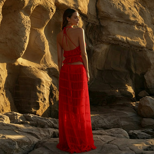 Ensemble deux pièces en mousseline rouge pour femme, haut dos nu et jupe longue à volants, respirant, élégant, printemps-été, sans manches, couleur unie - Product Image 6