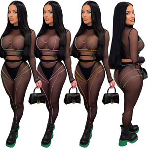 Completo Sexy Due Pezzi da Club per Donne, <span class=keywords><strong>Tuta</strong></span> Sportiva Nera con <span class=keywords><strong>Leggings</strong></span> Trasparenti in Rete e Top Corto Coordinato - Product Image 1