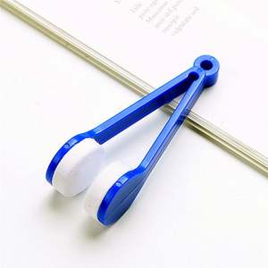 Herramientas de Limpieza de Gafas Portátiles Multifuncionales al por Mayor, Mini Cepillos de Microfibra para Limpiar Lentes - Product Image 4