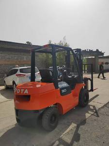 Carrello Elevatore <span class=keywords><strong>Toyota</strong></span> da <span class=keywords><strong>3</strong></span> Tonnellate ad Alta Efficienza, Garanzia di Qualità Eccellente, Carrello Elevatore a Combustione Interna, Prodotto di Qualità in Offerta - Product Image 2