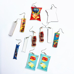 Offre Spéciale Creative Cola et chips de pomme de terre en forme de boucles d'oreilles collations simulées Hip Hop accessoires de mode en gros - Product Image 1