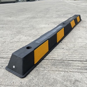 1650mm 호주 표준 고무 주차 커브 트럭 휠 자동차 주차 블록 스토퍼 아스팔트 또는 콘크리트 고정 장치 - Product Image 2