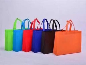 ถุงผ้า PP แบบไม่ทอ ใช้ซ้ำได้ เป็นมิตรกับสิ่งแวดล้อม สำหรับใส่ของช้อปปิ้ง พิมพ์โลโก้ได้ตามต้องการ น้ำหนักเบา ทนทาน เหมาะสำหรับใส่ของชำ - Product Image 2