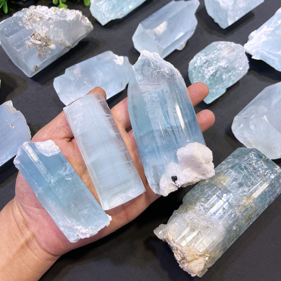 Best Selling Wholesale Prices of Rough Aquamarine Natural Blue