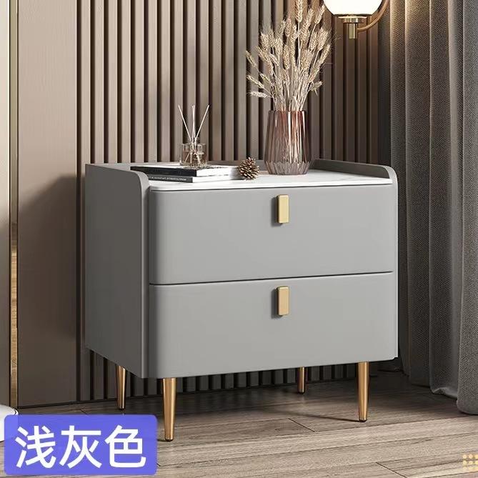 Gris clair (dalle de roche importée d'italie)