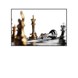 Cuadro Decorativo de Estrategia de Ajedrez, Panel Art Deco con Rey en Matadama en Dorado y Plateado, Impresión en Marco Transparente para Colgar en la Pared - Product Image 1