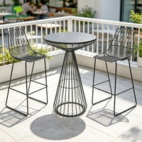 Table de bar extérieure moderne Sunland en acier, résistante à l'eau, mobilier en acier filaire, idéale pour usage commercial, hôtels, restaurants, cafés