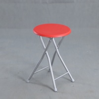 Industriedesign Leichtgewichtiger Hocker Moderne Gepolsterte Klappstühle mit Metallrahmen