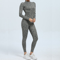 Aoyema Combinaison de yoga sexy à imprimé léopard pour femmes, à manches longues, avec fermeture à glissière, combinaison une pièce pour vêtements de sport
