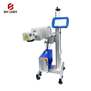 Machine de marquage laser CO2 automatique en ligne pour tuyaux PVC/PE, codeur pour date d'expiration sur bouteilles d'eau - Product Image 3