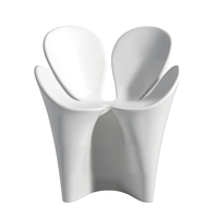 Chaise longue en béton GRC ultra-performante sur mesure, sculptée en forme de fleur, pour l'architecture paysagère moderne