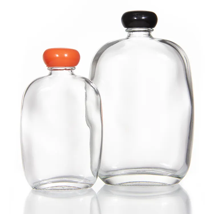 Изготовленная на заказ этикетка 12 унций матовая прозрачная бутылка воздухонепроницаемая стеклянная бутылка для виски с крышкой из оловянной пластины