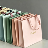 Tas Tangan Berlogo Cetak Kartu Putih Halus, Sambungan yang Diperkuat, Daya Tahan Baik untuk Kemasan Parfum dan Makeup Kelas Atas