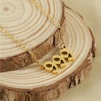 Collier à pendentif personnalisé élégant et minimaliste en plaqué or 18 ct avec chiffres pour femmes bijoux de mode