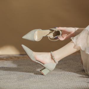 Chaussures de Mariage de Luxe pour Hommes en Satin avec Strass, à Talons Hauts, à Lacets et à Bout Carré, Style Sneaker - Product Image 1