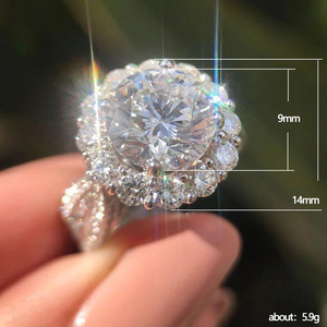 Anello con Cristalli a Forma di Fiore per Donne, Elegante Accessorio Floreale per Uso Quotidiano e Feste - Product Image 5
