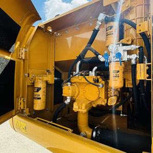 Excavadora de segunda mano CAT 320D2L de gran potencia, lista para exportación, en buen estado, disponible para compradores globales. - Product Image 4