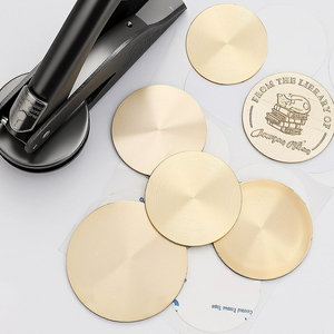 Tampon à embosser personnalisé en métal pour la décoration de mariage et les autocollants pour enveloppes en papier - Product Image 6