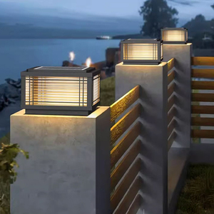 عمود خارجي مربع من الألومنيوم عمود ليد مع هيكل زجاجي لسطح الحديقة والفناء سطح السفينة مقاوم للإنارة للفناء - Product Image 1