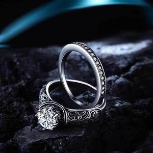 Anello Vintage Barocco con Motivo Traforato per Donne, Tono Argento Anticato, Accessorio per Uso Quotidiano e Feste - Product Image 3