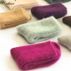 Personnalisé mode épaisse plaine hiver chaud l'angola chaussettes en laine de lapin pour les femmes