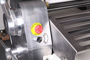 Équipement de boulangerie de laminoir de pâte de croissant de <span class=keywords><strong>pâtisserie</strong></span> d'acier inoxydable neuf ou utilisé avec la taille de petit pain 88x650mm pour des restaurants - Product Image 3