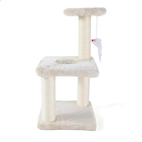 Arbre à chat en bois résistant aux rayures, design minimaliste et sans déchets, montage facile pour le jeu et le soulagement du stress dans une maison moderne