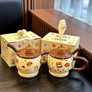 Mug en céramique mignon en forme de hamburger avec couvercle et cuillère pour filles, idéal pour le thé ou le lait en dortoir - Product Image 4