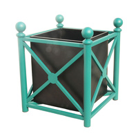 Conception personnalisée de mobilier urbain d'extérieur Boîte de jardinières en acier de grande taille carrée Pots de fleurs pour jardin et parc Pot de fleurs à porte extérieure