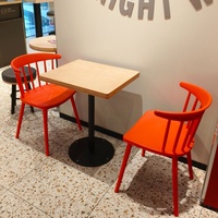 Ensemble table et chaises de restaurant, pour burgerie, salon de thé, snack, café, usage commercial, mobilier de restaurant, design moderne et simple