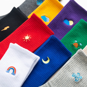 인기있는 자수 귀여운 태양 구름 달 패턴 캔디 컬러 양말 사용자 정의 여성 - Product Image 3