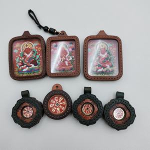 สร้อยคอ Thangka ทำจากไททาเนียมสำหรับผู้ชายทำจากโลหะสแตนเลสสำหรับเป็นของขวัญ - Product Image 3