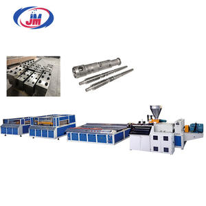 Machine de fabrication de cadres de fenêtres et de portes en PVC de 250 kg/h, machine d'<span class=keywords><strong>extrusion</strong></span> de profilés en PVC avec moteur AC PLC et boîte de vitesses - Product Image 1