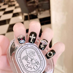 Vente en gros de 10 pièces de <span class=keywords><strong>faux</strong></span> ongles 3D Kuromi de qualité supérieure, courts, carrés, faits à la main, en acrylique, à presser, pour enfants - Product Image 4