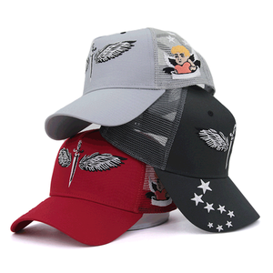 Chapeau de camionneur de logo de broderie de bord de haute qualité vente en gros unisexe 5 panneaux maille chapeaux personnalisés chapeaux de baseball de camionneur - Product Image 1