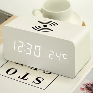 EMAF Promoción Regalo Reloj digital Cargador inalámbrico Teléfono móvil electrónico Pantalla LED Escritorio LED Reloj despertador de madera para el hogar - Product Image 4