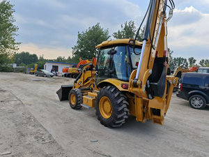 รถตักดิน420F แมวแบบใช้ดั้งเดิมรถตัก420f2 420f รถตักล้อลากด้านหน้ารถขับเคลื่อนสี่ล้อร้อน - Product Image 4